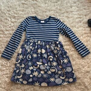 Hanna Andersson dress size 5 (110 cm)